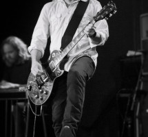 Johnny Hickman (Cracker).jpg