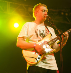ALEXCALDERBAND2