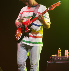 ALEXCALDERBAND3