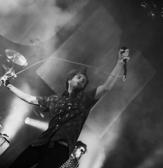 Awolnation MG-8