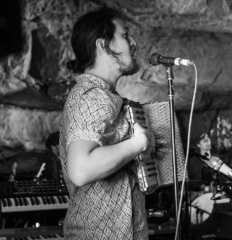 Edward Sharp and the Magnetic Zeros_Cumberland caverns_MGM (5)