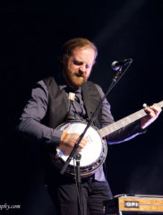 amos-lee-banjo-water
