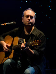 sully-leadguitarist1-small