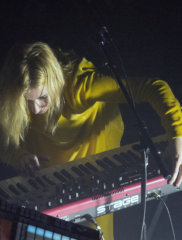 AUSTRA4