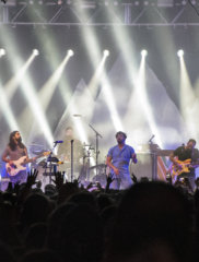 YOUNGTHEGIANT_DSC4902