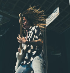 Hands Like Houses (1 of 1)-2